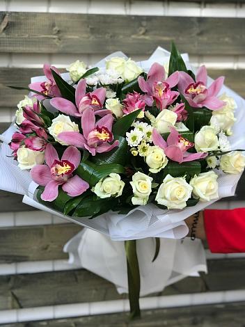 Букет цветов из: Розы и Хризантемы в Камышине