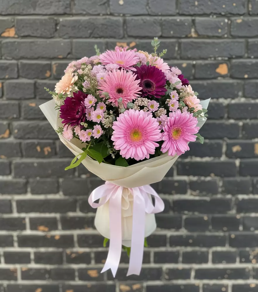 Букет цветов из: Герберы и Хризантемы в Камышине