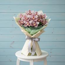 Букет цветов из:  Орхидеи и Розы #REPLACE_PRED# Камышине