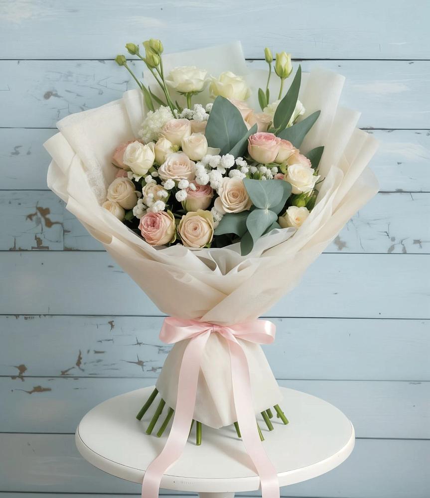 Букет цветов из: Розы и Лизиантусы в Камышине