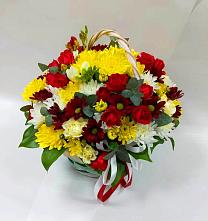 Цветочная композиция из Хризантемы и Розы в корзине в Камышине