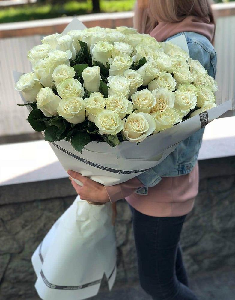 35 Белых роз в Камышине Букет 35 Белых роз в Камышине