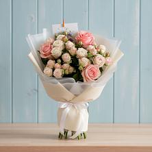 Букет цветов из:  Розы в Камышине