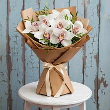 Букет цветов из:  Орхидеи и Розы в Камышине