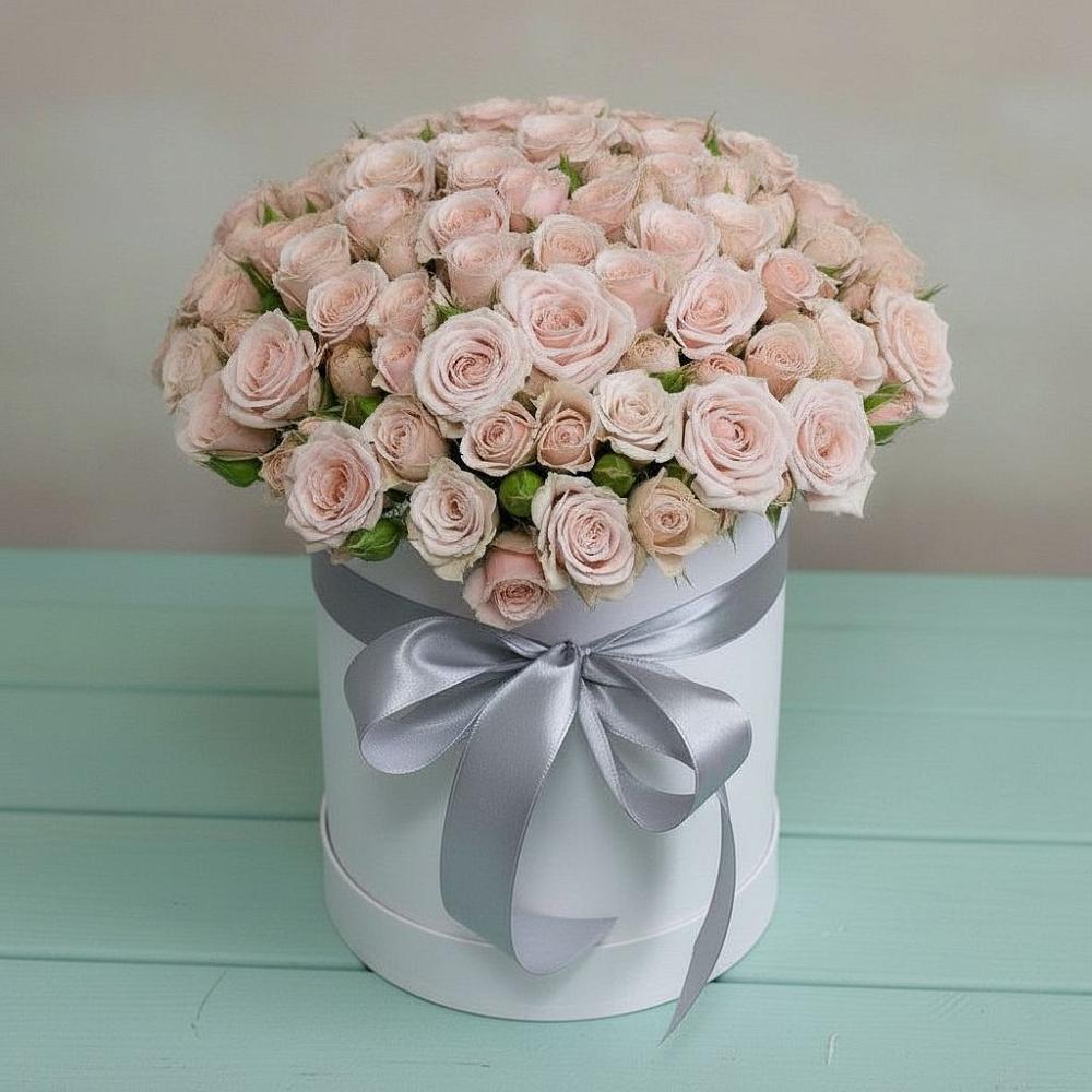 Цветочная композиция из Розы в шляпной коробке в Камышине