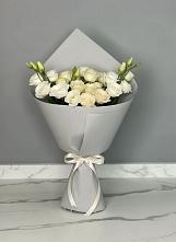 Букет цветов из:  Розы и Лизиантусы в Камышине